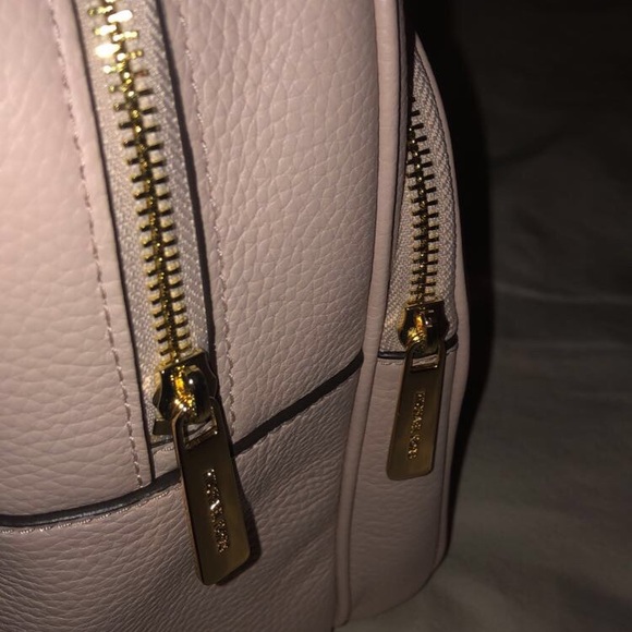 Brand New Michael Kors Abbey Medium Pebbled Leather Backpack - Picture 2 of 7